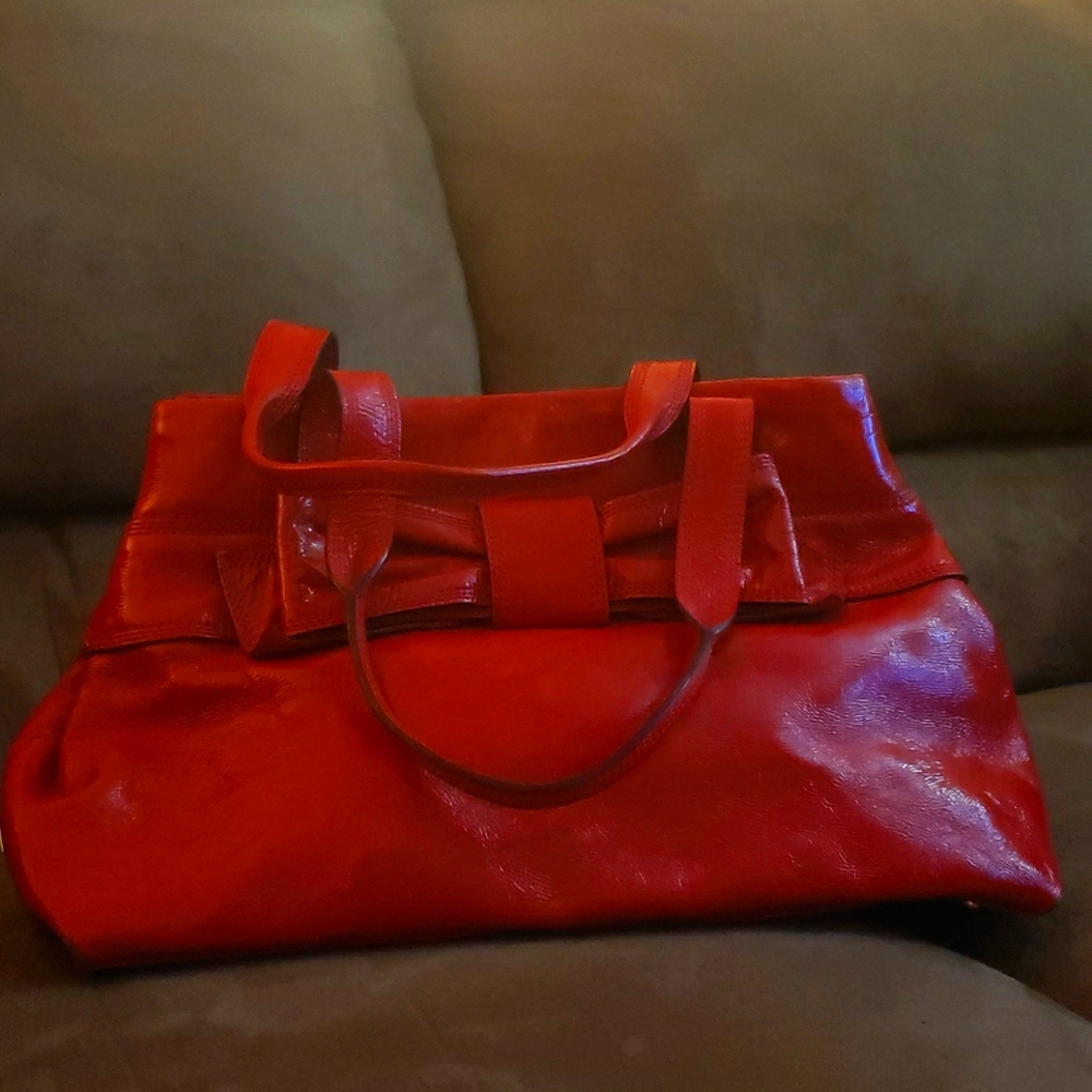 Kate spade patent leather bow bag